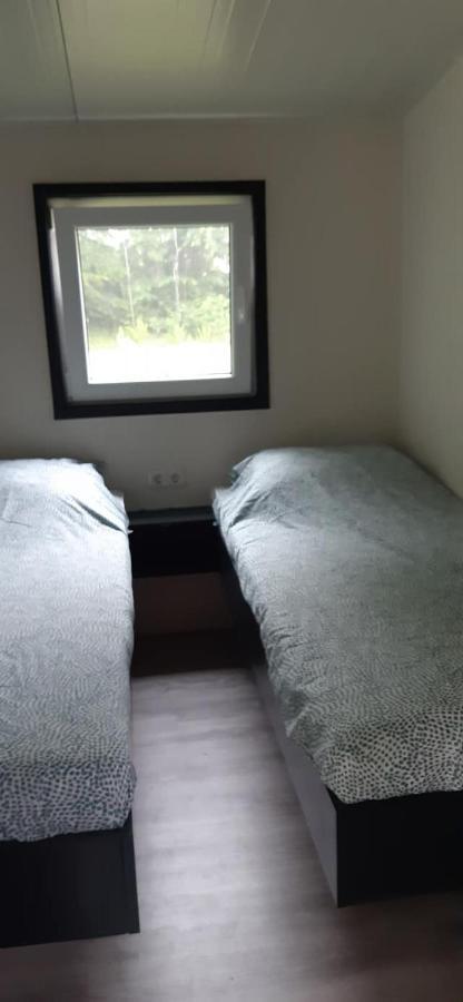 Chalet 2 Landgoedcamping Nienoord In Leek מראה חיצוני תמונה